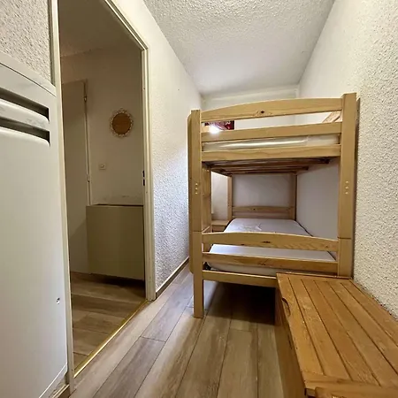 Apartment Avec Coin Montagne - 4 Pers, A 100m Des Telecabines, Piscine, Parking, Casier A - Fr-1-330f-94